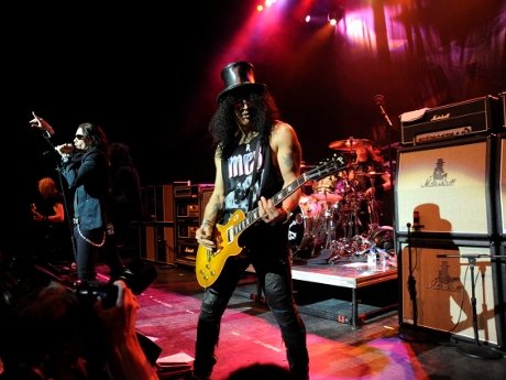 Slash angers 'glee' creator