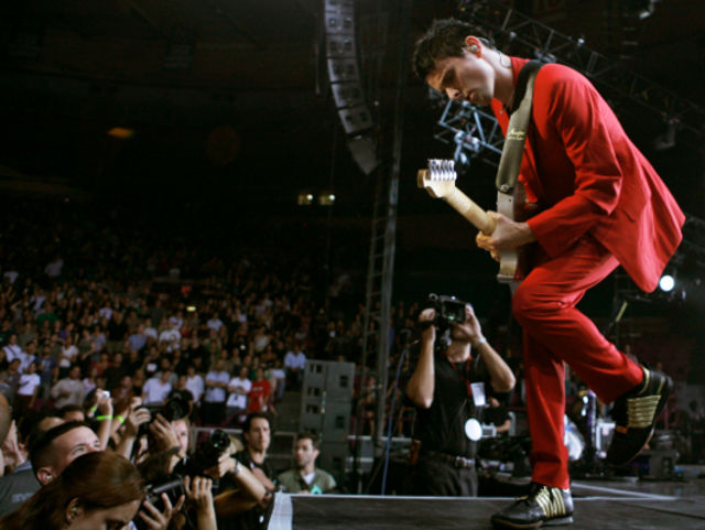 Muse – Plug In Baby