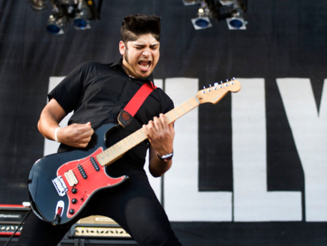 Billy Talent – Devil In A Midnight Mass