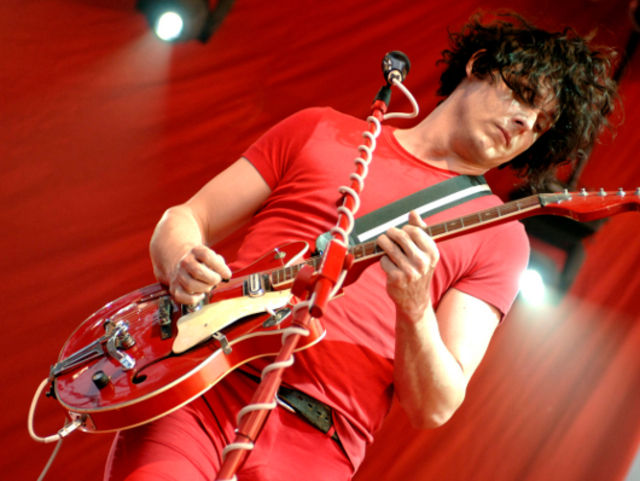 The White Stripes – Hardest Button To Button