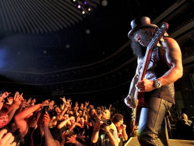 Slash – By The Sword
