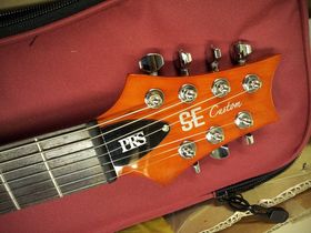 In pictures: PRS SE Custom 24 7-String unboxed
