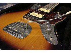 Fender Kurt Cobain Jaguar: Unboxed